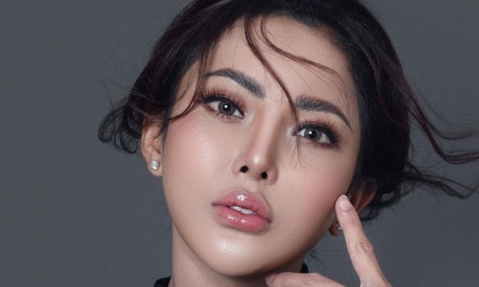 Ayu Aulia Ambisi Jadi Ratu Oplas, Duitnya dari Mana? "Ada Pejabat yang Menyokong Hidup Saya"