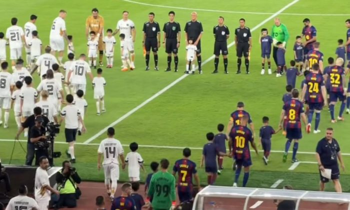 Terpopuler: Momen Haru Ronaldo ke Indonesia, Menteri hukum Kebut RUU Kewarganegaraan Demi Lindungi Pemain Naturalisasi