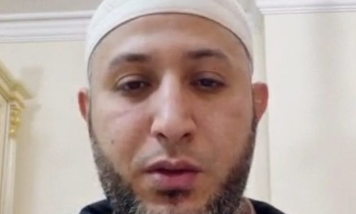 Gak Respons Dihubungi Soal Kasus Pelecehan, Ustaz Ini Iseng Chat Syekh Ahmad Al Misry Malah Dibalas