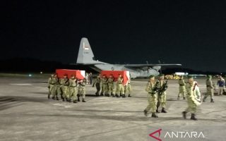 Jenazah dua prajurit TNI yang gugur di Lebanon dimakamkan Minggu