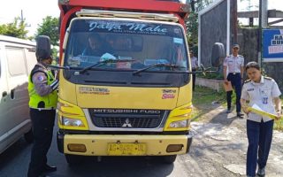Dishub Bantul lakukan pemeriksaan KIR pada kendaraan niaga