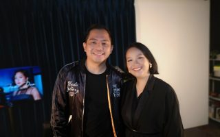 Ade Govinda menyiapkan album "Blue" bersama Gloria Jessica