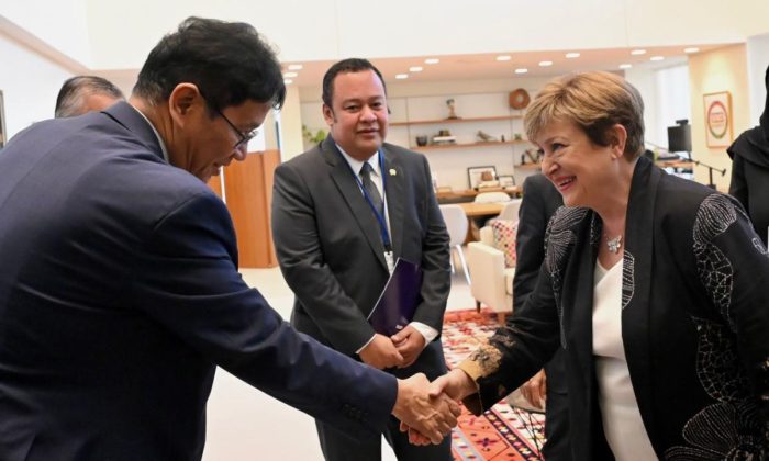 Menkeu Purbaya memastikan RI punya bantalan fiskal memadai