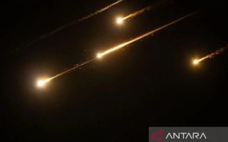 Peluncur rudal Iran incar kapal perang AS di Timur Tengah