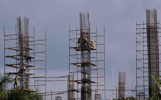 Africa Faces Mounting Risks Just as Growth Gains Take Hold