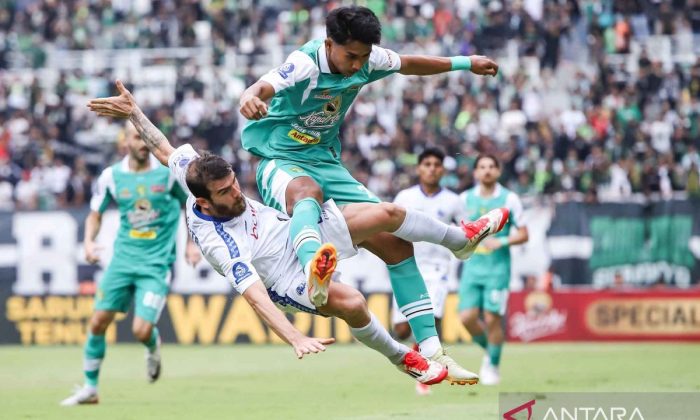 Persebaya Surabaya hajar Arema FC 4-0
