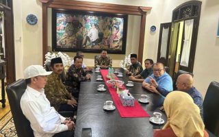 Darmizal dampingi delapan ketua ormas bertemu Jokowi di Solo