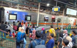 Jelang libur panjang Jumat Agung-Paskah, Sebanyak 25.365 penumpang tiba gunakan kereta api di Daop 6 Yogyakarta
