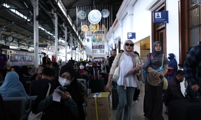 KAI Daop 6 Yogyakarta menyampaikan permohonan maaf perjalanan KA 45 Taksaka Relasi Yogyakarta-Gambir untuk Senin, 6 April 2026 dibatalkan
