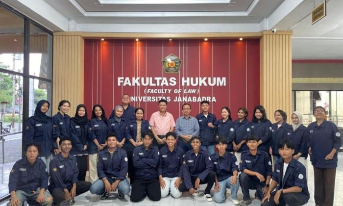 USHP FH Universitas Janabadra gelar "Living Law"