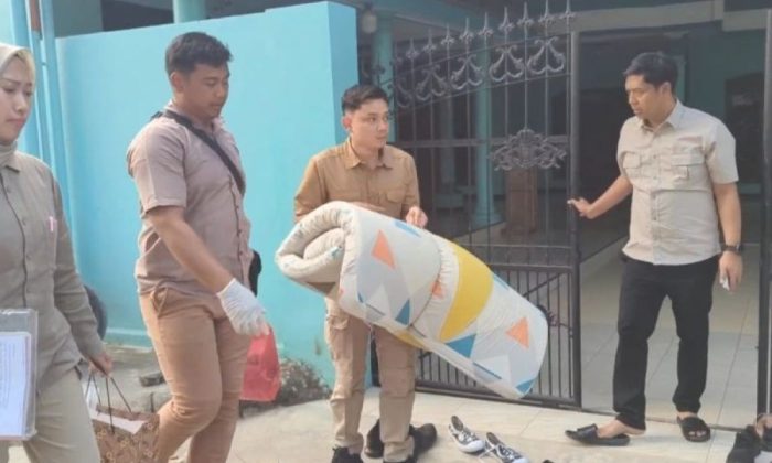 Polisi menggeledah ponpes milik terduga pencabulan santri di Ponorogo