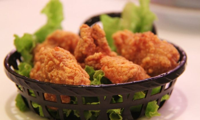 Kenapa Camilan Kulit Ayam Makin Diburu? Ternyata Ini Alasannya