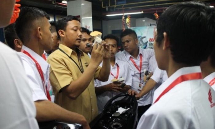 Berdayakan Masyarakat di Lingkar Tambang Kutai, MHU Gelar Program Pendidikan Kesetaraan Paket A, B, C