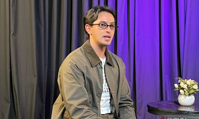 Omar Daniel tertarik perankan "sandwich generation" dalam film