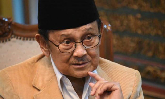 Mengapa & Bagaimana Habibie Bisa Mengubah Rp16.800 Jadi Rp6.500 per Dolar AS
