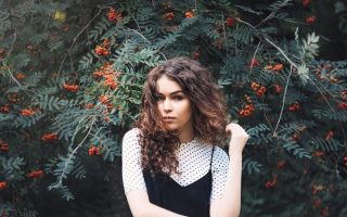Polkadot Cerah hingga Outer Butter, Ini Tren Fashion yang Lagi Diburu Cewek Urban