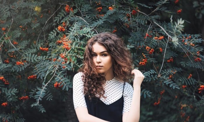 Polkadot Cerah hingga Outer Butter, Ini Tren Fashion yang Lagi Diburu Cewek Urban