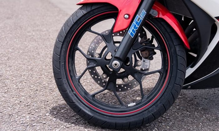 Banyak yang Belum Tahu, Umur Ban Motor Ternyata Ada Batasnya