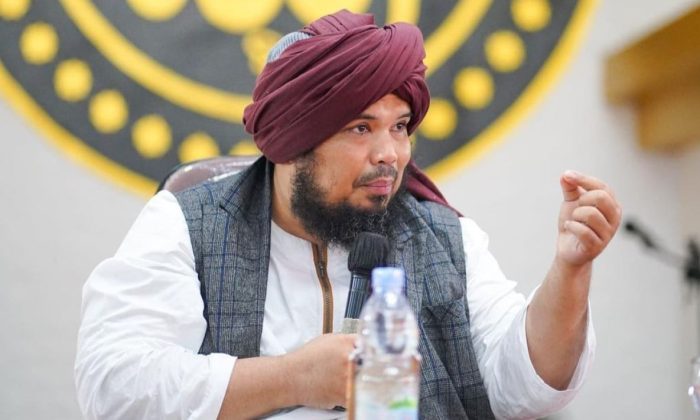 “Tak Ada yang Bisa Membatalkan,” Ini Kata Ustaz Derry Sulaiman soal Status Keislaman Richard Lee