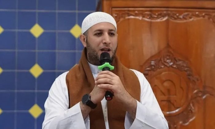 Dulunya Cuma Orang Biasa, Ahmad Al Misry Kok Tiba-tiba Bisa Jadi Syekh?