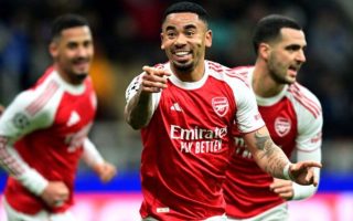 Terpopuler: Persaingan Gelar Juara Arsenal Memanas, AFC Hukum Persib Denda Rp3,5 Miliar
