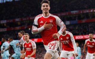 Juara Setelah 22 Tahun, Coach Justin Tetap Kritik Cara Main Arsenal: Cuma Ngandelin Set Piece