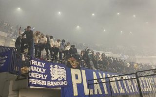 'Champions Again!': Euforia Puluhan Ribu Bobotoh Rayakan Kejayaan Persib Bandung di GBLA