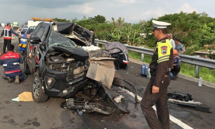 Mobil Anggota DPR Gus Hilman Kecelakaan di Tol Paspro, 2 Orang Tewas Ditempat