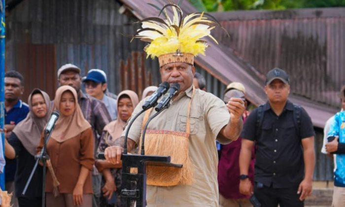 Pesan Gubernur Papua ke Warga Biak Utara: Tanamlah Kelapa Banyak-banyak