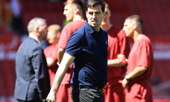 Efek Richard Hughes: Jalur Khusus Andoni Iraola Menuju Kursi Kepelatihan Liverpool