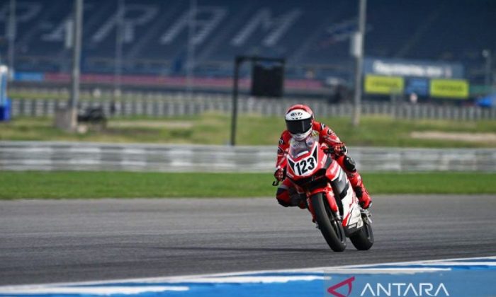 Di Giannantonio memenangi MotoGP Catalunya yang penuh drama