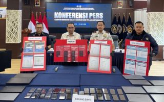 Imigrasi Jakbar tangkap 4 WNA pelaku penipuan online berkedok aplikasi