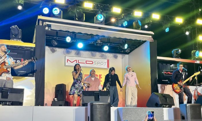 Mocca ajak penonton naik panggung dan menari bersama di Java Jazz 2026