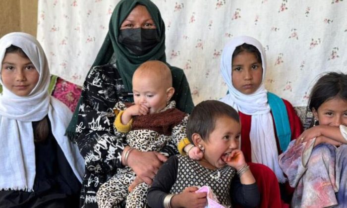 Afghan mothers and children face worsening hunger crisis, WFP warns