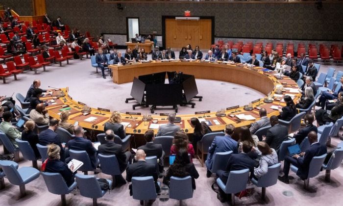 Security Council LIVE: Human cost of Ukraine war, a pattern that ‘defies’ international law, says senior UN aid official