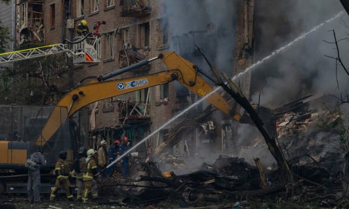 Massive Russian strike on Kyiv: ‘I hope my friends are alive’