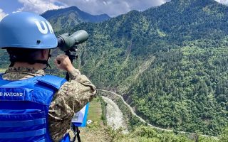 UN honours blue helmets and calls for renewed investment in peace