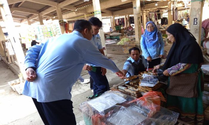 DKP Kulon Progo melaksanakan pengawasan pangan asal ikan di Potrojaten