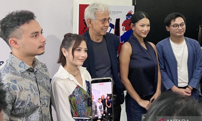 Prilly Latuconsina soroti isu relasi sosial lewat film "Holy Crowd"