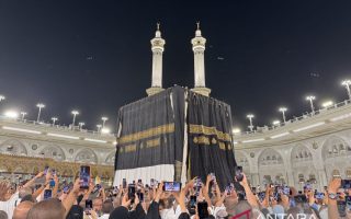 Pembuatan Kiswah Ka'bah dengan teknologi canggih rampung