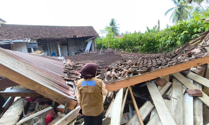 Dampak gempa magnitudo 6,7 di Parigi Moutong, 15 rumah rusak