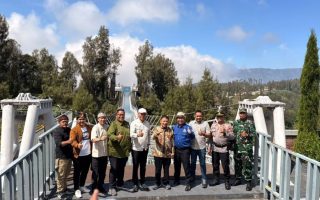 Jembatan Kaca Bromo dibuka untuk kuatkan daya tarik wisata Probolinggo