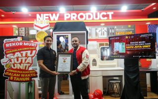 Importaraih Rekor MURI penjualan 1 juta lemari pakaian besi dalam 5 tahun