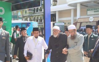 Abu Bakar Ba'asyir apresiasi kiprah pesantren saat milad Gontor
