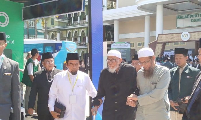 Abu Bakar Ba'asyir apresiasi kiprah pesantren saat milad Gontor