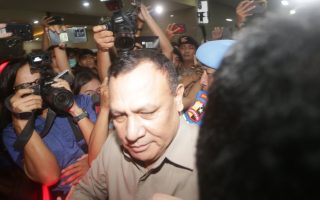 Kapolda Metro Digugat Buntut Firli Bahuri Belum Ditahan! Penggugat Singgung Beda dengan Penanganan Roy Suryo-Dokter Tifa