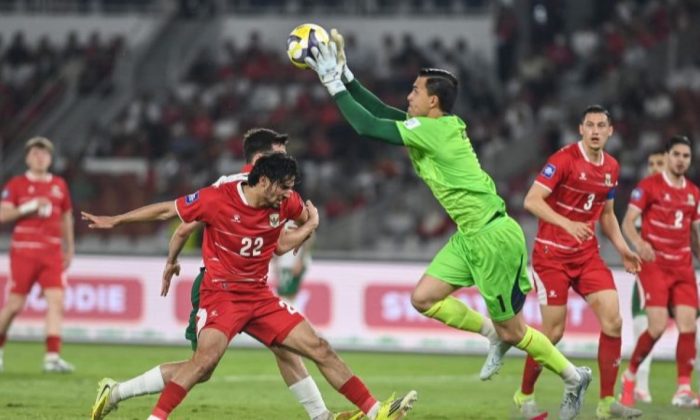 Biasa Dibentengi Jay Idzes, Ini Kata Emil Audero soal Elkan Baggott Usai Indonesia Libas Oman
