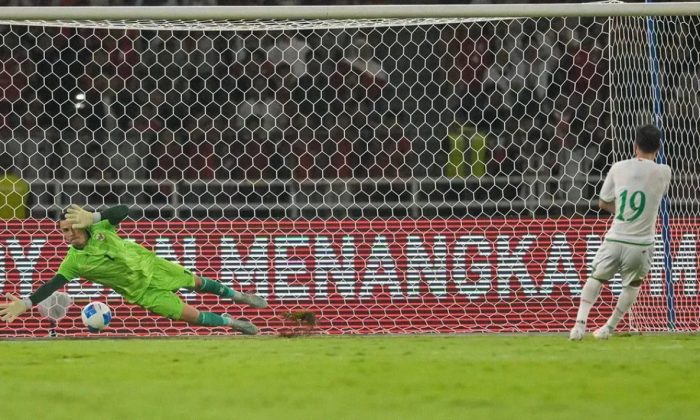 Siapa yang Pantas Jadi Kiper Pertama Timnas Indonesia, Emil Audero atau Maarten Paes?