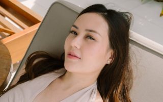 Bukan TDP atau RV! Sarah Gibson Ungkap Wanita Terduga Selingkuhan Suaminya Berinisial C
