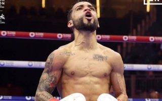 Collazo pertahankan rekor tak terkalahkan dengan kanvaskan Valdez